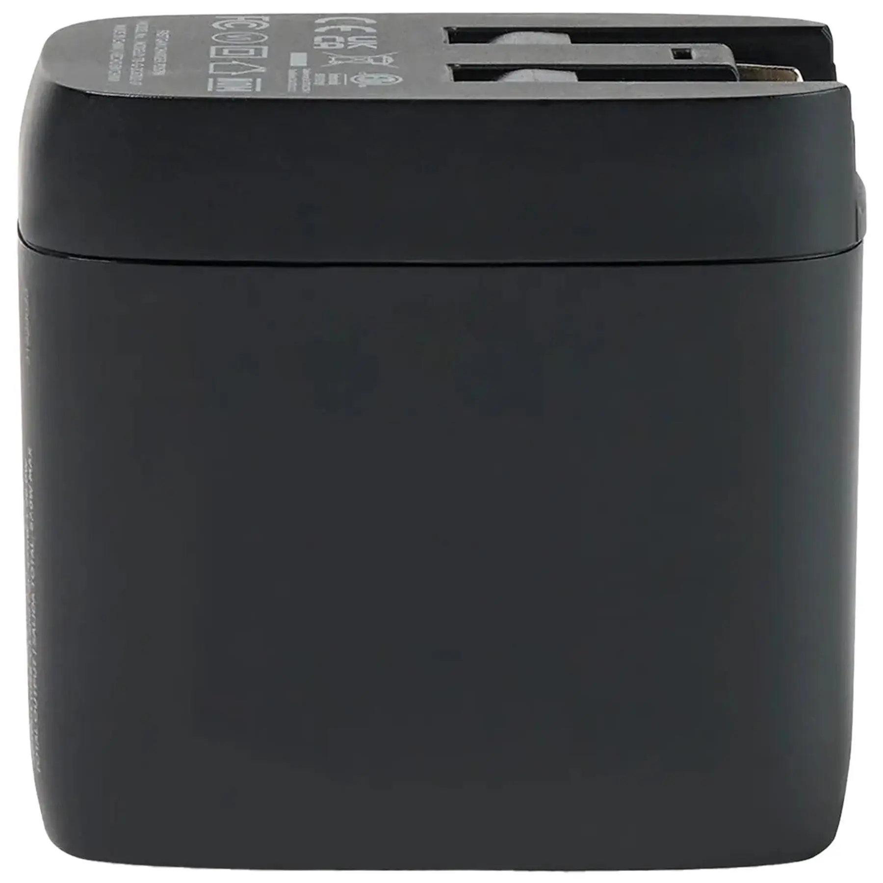 Universal Fast Charger 67W (3 Ports)
